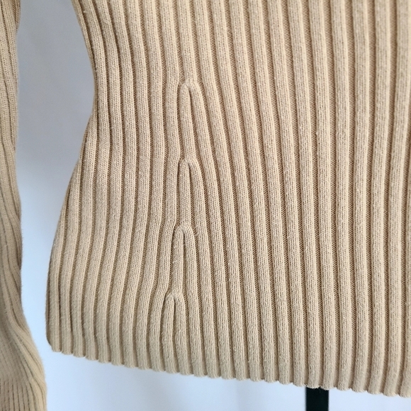 Gap knitted sweater tan color size M - Picture 4 of 4